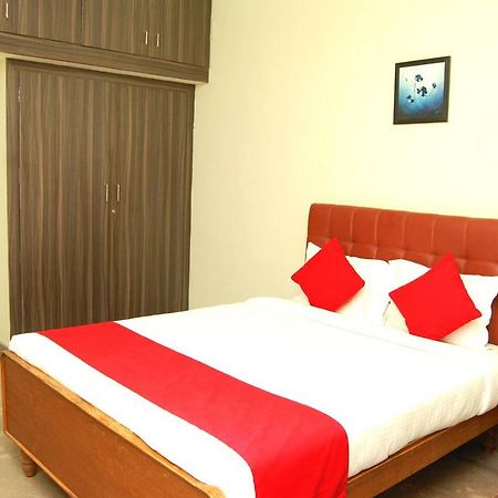 Отель Star Residency Tiruchirappalli Экстерьер фото