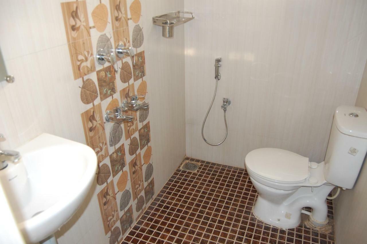 Отель Star Residency Tiruchirappalli Экстерьер фото