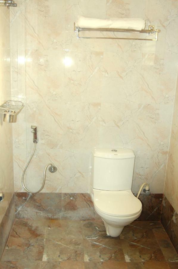 Отель Star Residency Tiruchirappalli Экстерьер фото